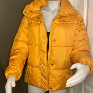 Columbia Women's Pioneer Summit Heavyweight Winter Puffer Jacket